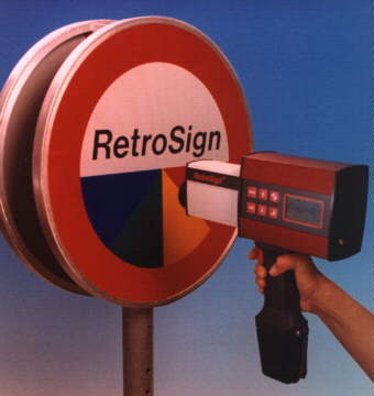 RetroSign Retroreflectometer 